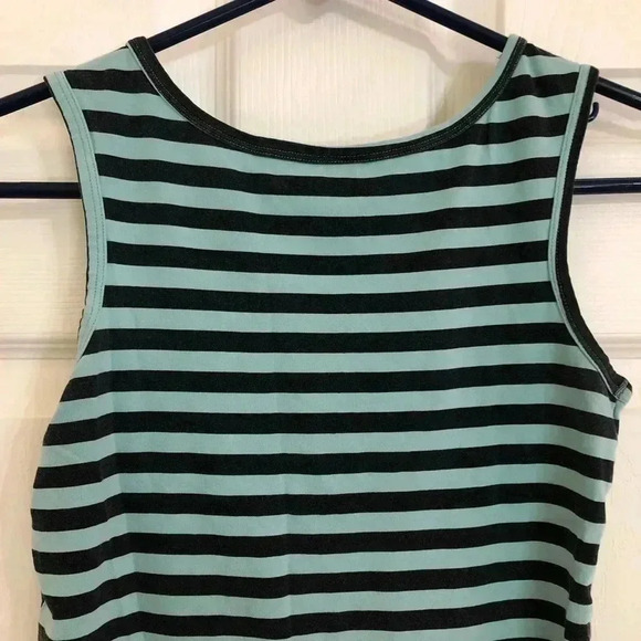 DKNY  Blue Striped Tank Top Size Small - Picture 11 of 12